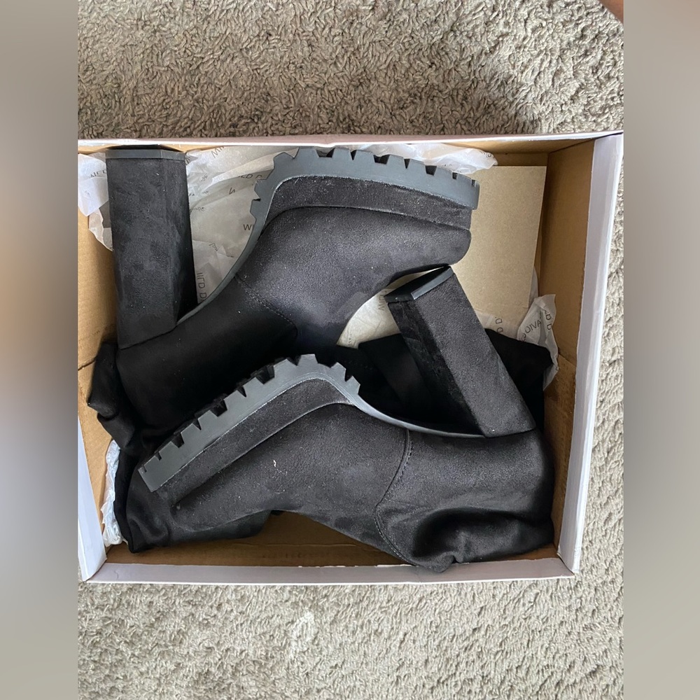 Sold Platform boots - Picture 2 of 2